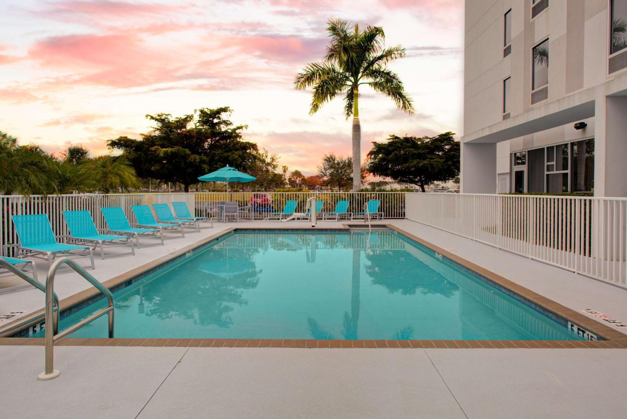Hampton Inn & Suites Sarasota / Bradenton - Airport Luaran gambar